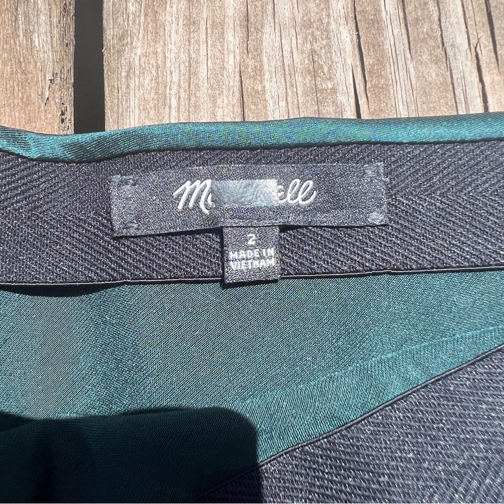 Madewell silky green maxi skirt NWOT - Picture 3 of 4
